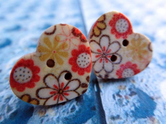 Holz Herz Knopf Ohrstecker Blumen Margerite Lilie